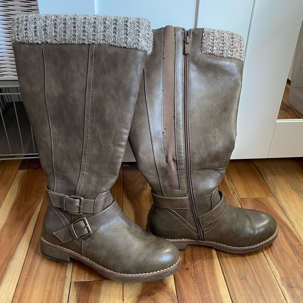 Torrid knee boots